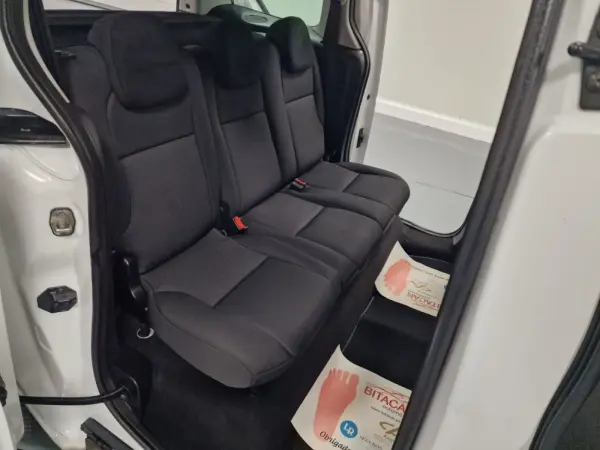 Citroën Berlingo 1.6 BLUEHDI 5 LUGARES 35
