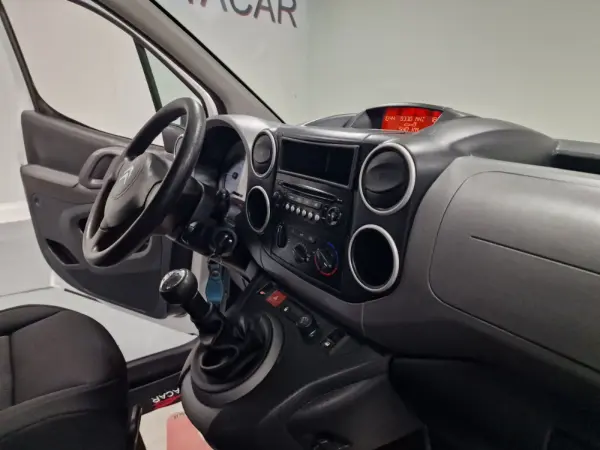 Citroën Berlingo 1.6 BLUEHDI 5 LUGARES 47
