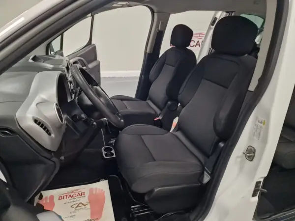 Citroën Berlingo 1.6 BLUEHDI 5 LUGARES 53