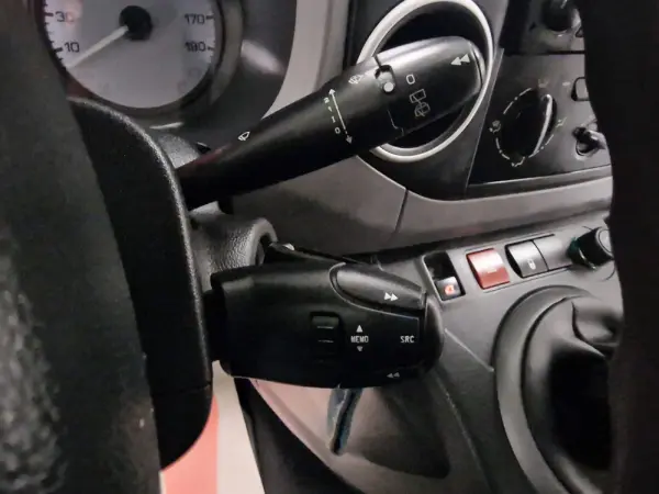 Citroën Berlingo 1.6 BLUEHDI 5 LUGARES 59