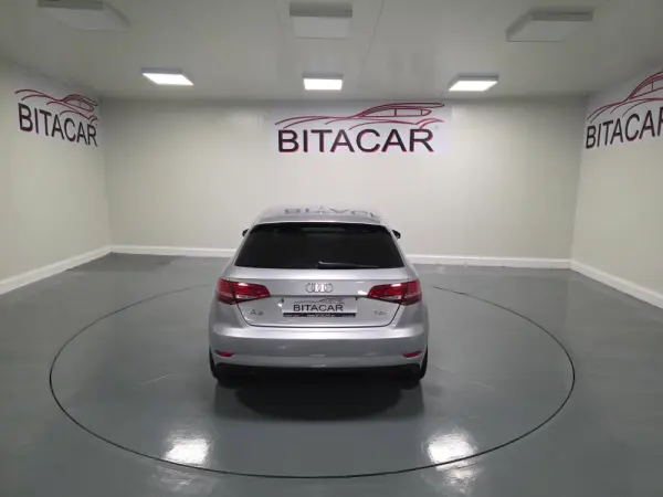 Audi A3 Sportback 1.6 TDI Design 27