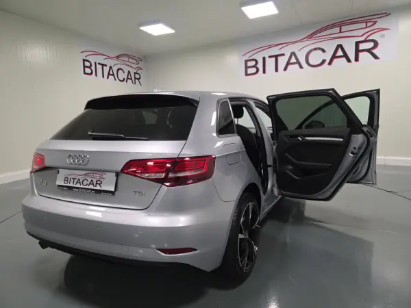 Audi A3 Sportback 1.6 TDI Design 44