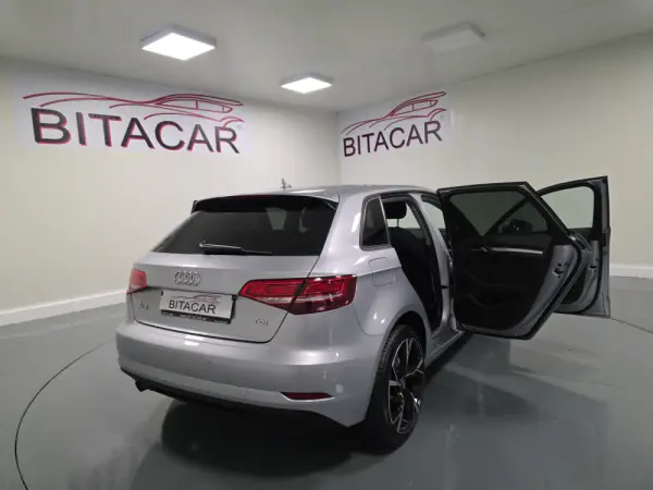 Audi A3 Sportback 1.6 TDI Design 54