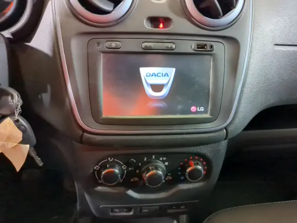 Dacia Lodgy 1.2 STEPWAY 10