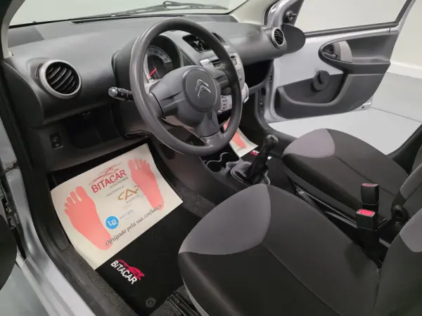 Citroen C1 1.0  Attraction 6