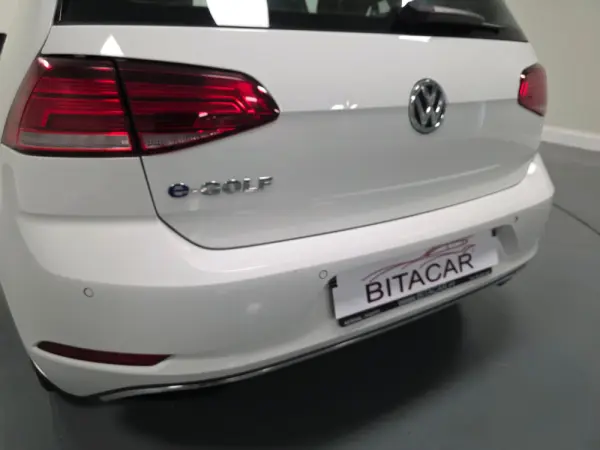 Volkswagen e-Golf AC/DC 20