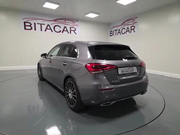 Mercedes-Benz A 180 D PROGRESSIVE 2