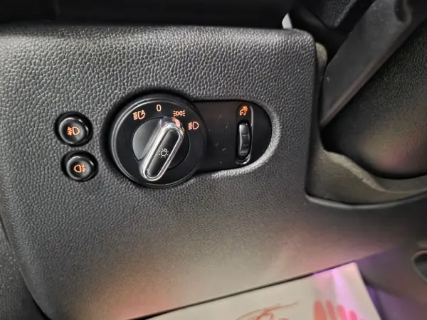 MINI 3 Portas Cooper D 73