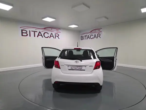 Toyota Yaris BIZZ 1.4 D-4D 90CV IVA DEDUTIVEL 65