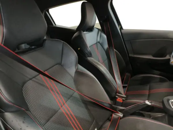 Renault Clio 1.5 DCI RS LINE 8