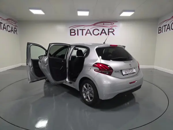 Peugeot 208 1.6 BlueHDi Active 4