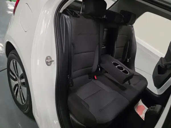 Volkswagen e-Golf AC/DC 39