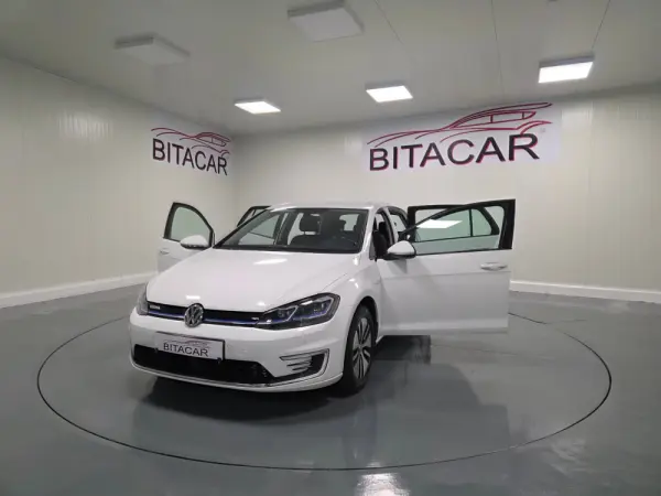 Volkswagen e-Golf AC/DC 18