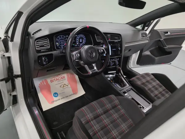 Volkswagen Golf 2.0 TSI GTI DSG Performance 78