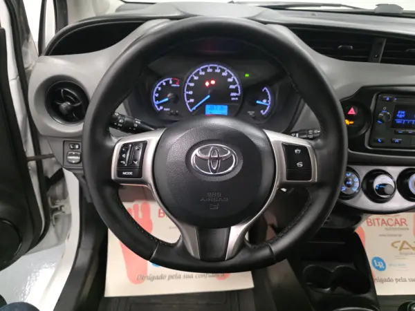 Toyota Yaris BIZZ 1.4 D-4D 90CV IVA DEDUTIVEL 11