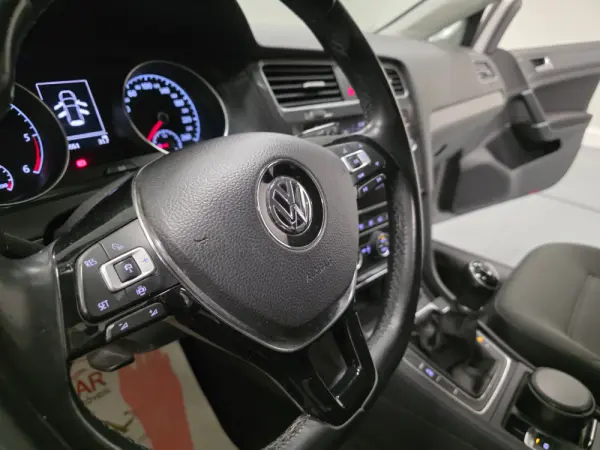 Volkswagen Golf 1.6 TDI CONFORTLINE 112