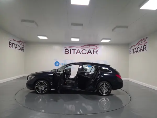 Mercedes-Benz CLA 180 d Shooting Brake Urban 39