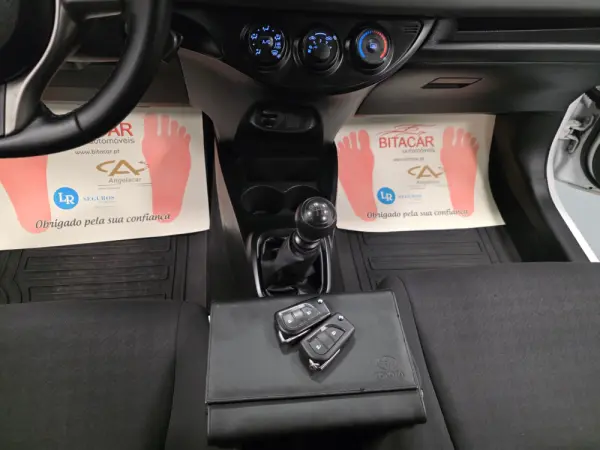 Toyota Yaris BIZZ 1.4 D-4D 90CV IVA DEDUTIVEL 13