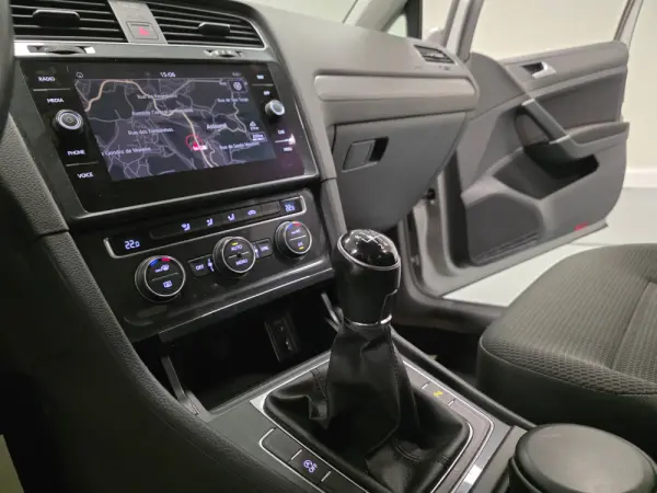 Volkswagen Golf 1.6 TDI CONFORTLINE 115