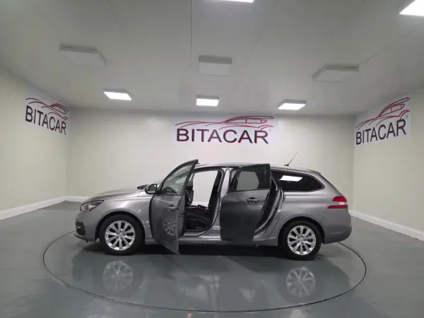Peugeot 308 SW 1.5 BlueHDi Style 9