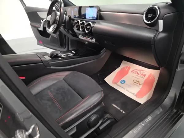 Mercedes-Benz A 180 d AMG Line Aut. 12