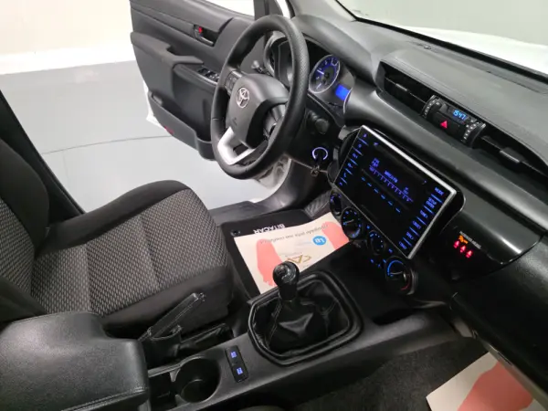 Toyota Hilux 2.4 D-4D 4WD CD CH 70