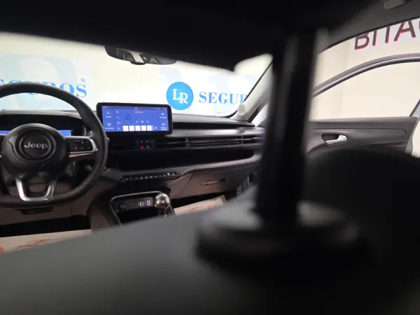 Jeep Avenger 1.2 GSE T3 Altitude 92