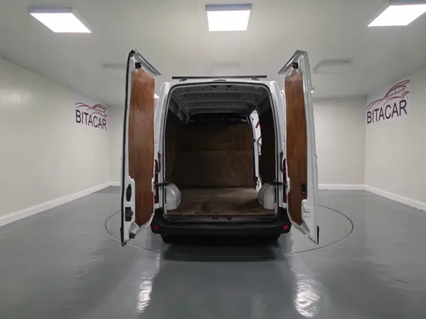 Renault Master 2.3 dCi L2H2 3.5T 46