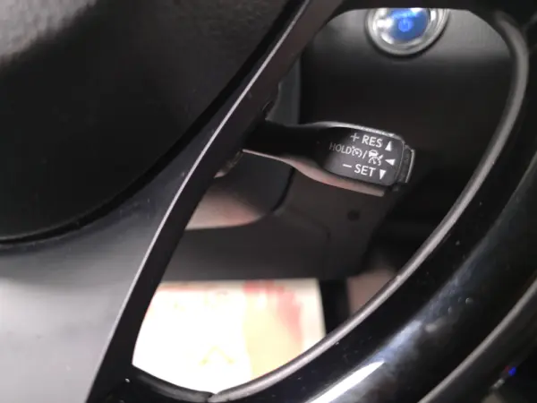 Toyota C-HR 1.8 HSD CONFORT 95
