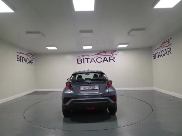 Toyota C-HR 1.8 Hybrid Comfort 16