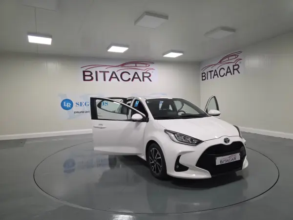Toyota Yaris 1.5 HDF EXCLUSIVE 38