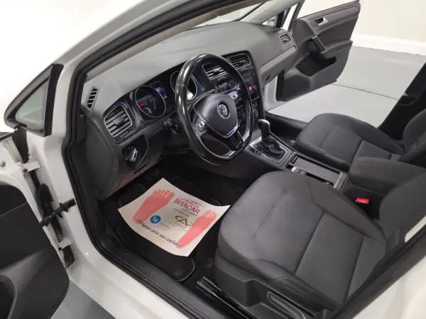 Volkswagen e-Golf AC/DC 54