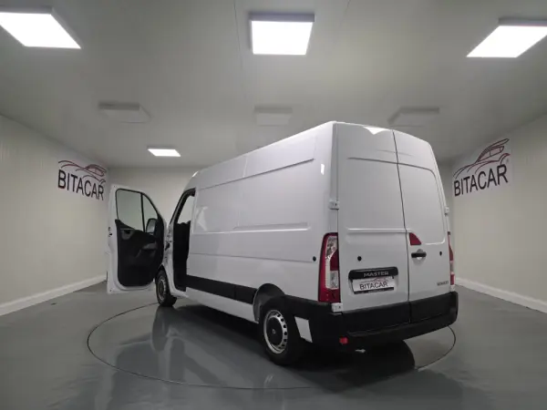 Renault Master L2H2 130CV IVA DEDUTIVEL 25