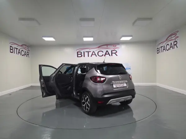 Renault Captur 1.5 DCI EXCLUSIVE 50