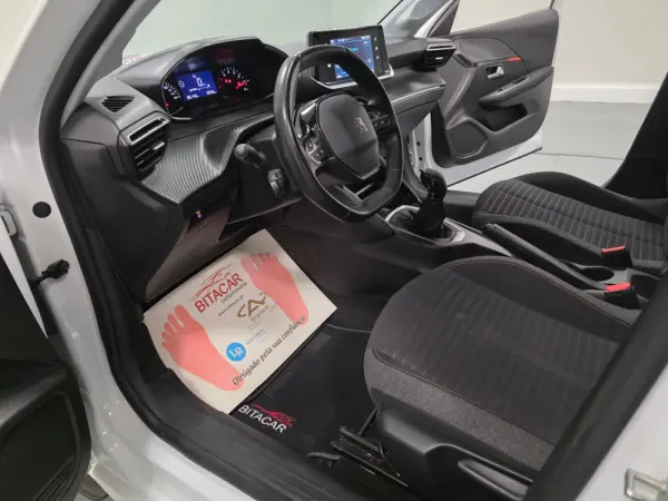 Peugeot 208 1.2 ACTIVE 98