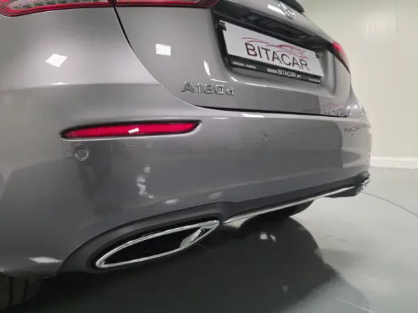Mercedes-Benz A 180 D PROGRESSIVE 5