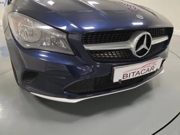 Mercedes-Benz CLA 180 d Shooting Brake Urban 5