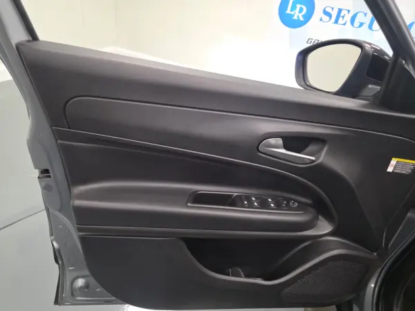 Jeep Avenger 1.2 GSE T3 Altitude 66