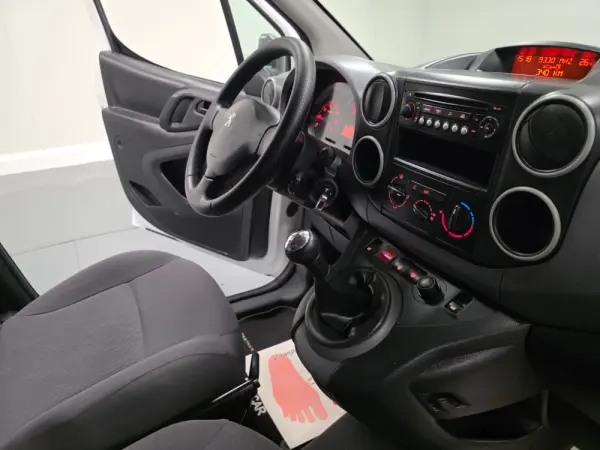 Peugeot Partner 1.6 HDI L1 PACK CD CLIM 56