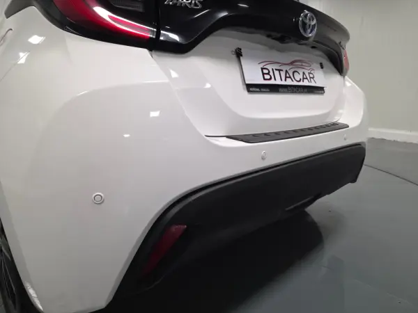 Toyota Yaris 1.5 HDF EXCLUSIVE 23