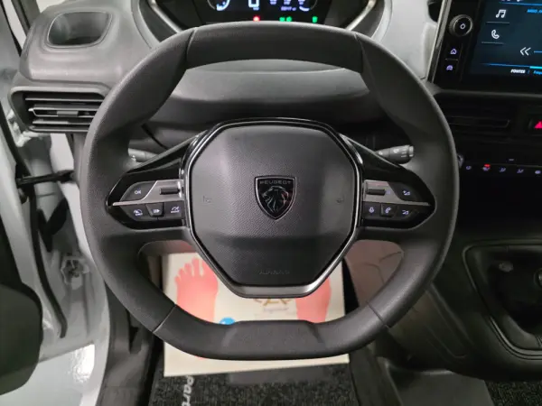 Peugeot Partner 1.5 BLUEHDI 100CV LONGA CAMARA TRASEIRA 98