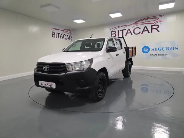 Toyota Hilux 2.4 D-4D 4WD CD CH 10