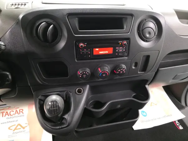 Renault Master 2.3 dCi L2H2 3.5T 75