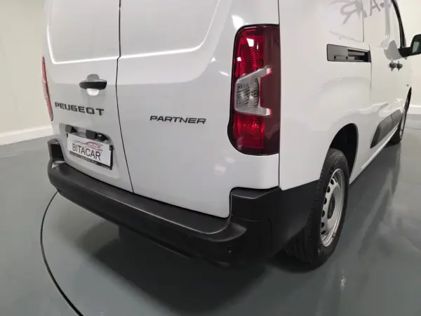Peugeot Partner 1.5 BLUEHDI 100CV LONGA CAMARA TRASEIRA 48
