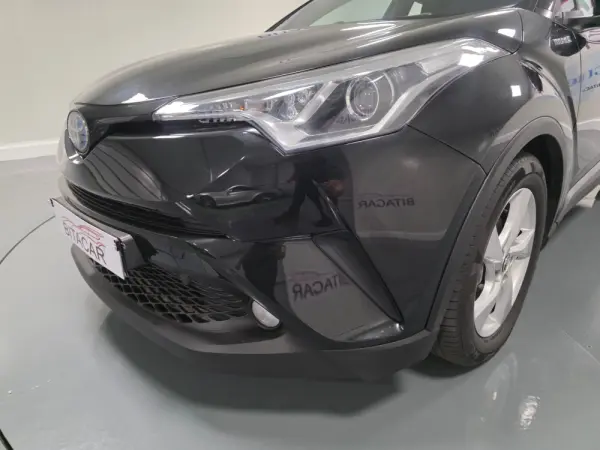 Toyota C-HR 1.8 HSD CONFORT 9