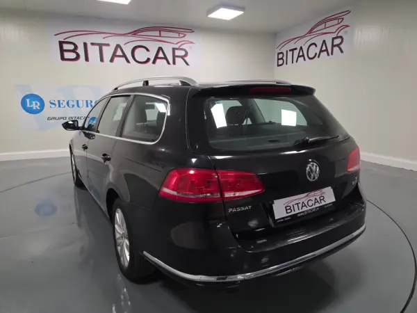 Volkswagen Passat 1.6 TDI Confortline 18