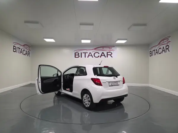Toyota Yaris BIZZ 1.4 D-4D 90CV IVA DEDUTIVEL 55