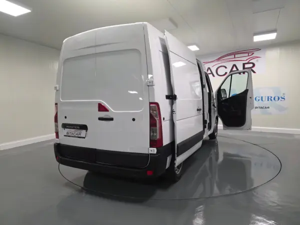 Renault Master L2H2 2.3 DCI 135CV GPS IVA DEDUTIVEL 35