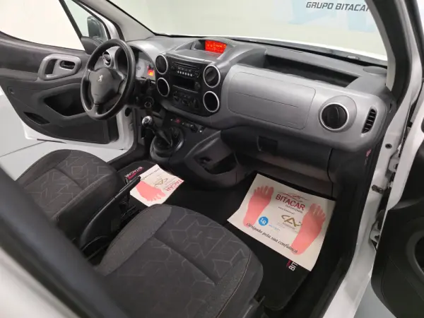 Peugeot Partner TEPEE 1.6 BLUEHDI 5 LUGARES 73