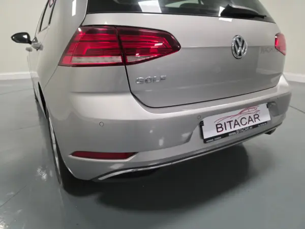 Volkswagen Golf 1.6 TDI CONFORTLINE 24